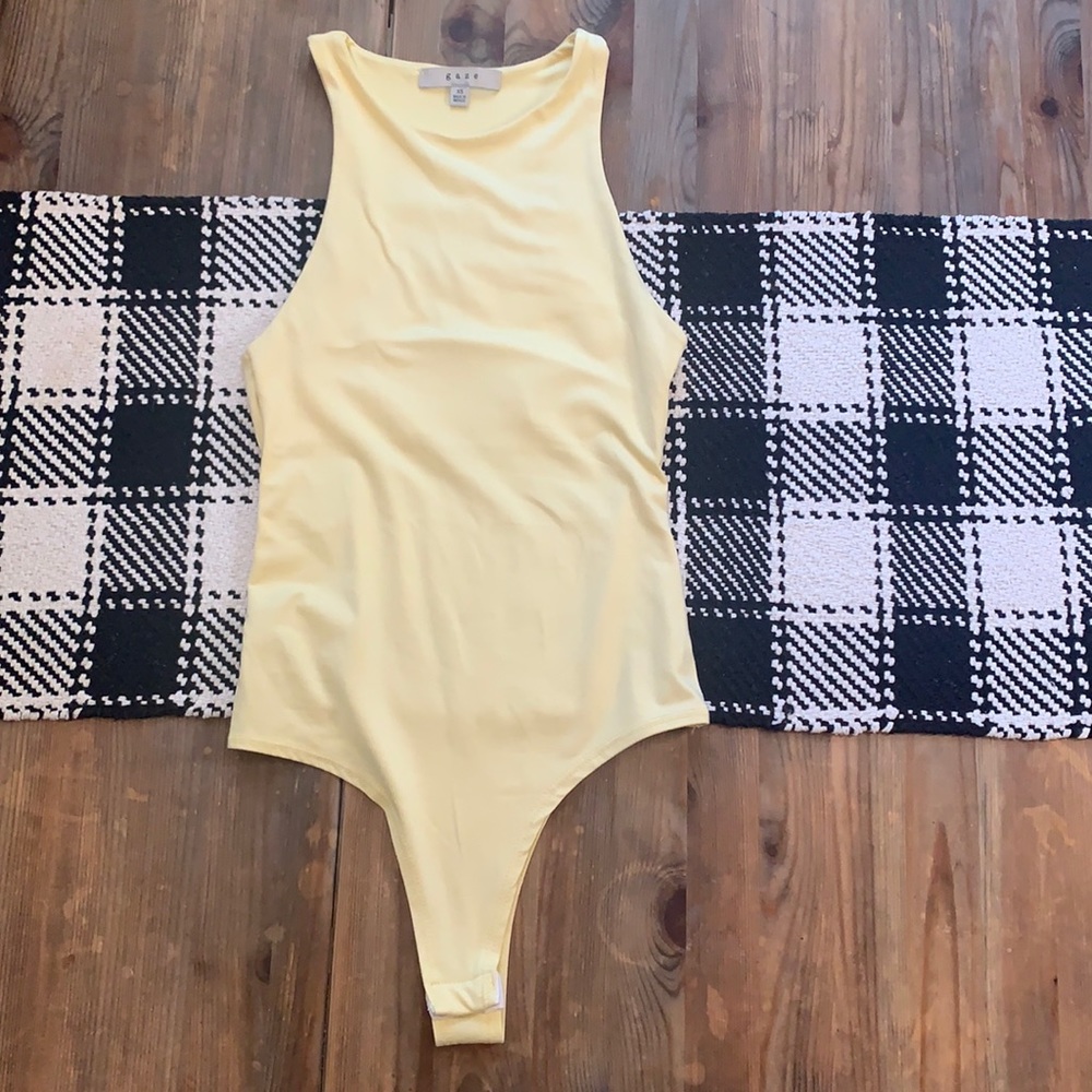 Gaze yellow bodysuit